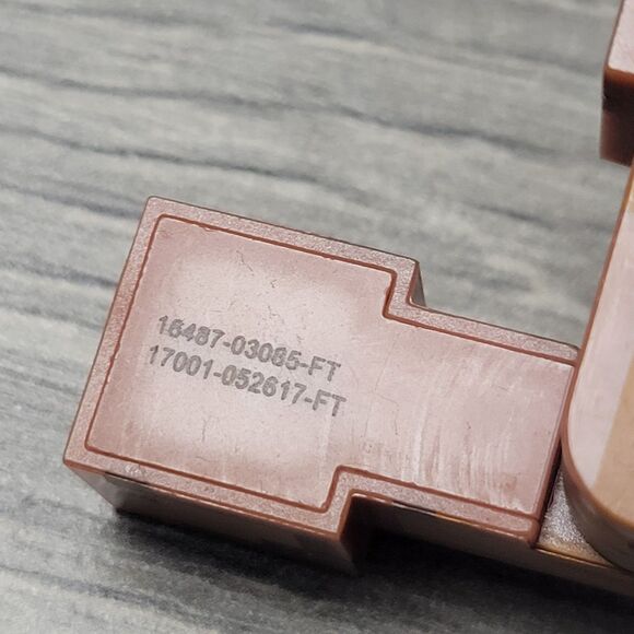 Jazwares LLC Mojang‎ AB Minecraft Skeleton in Leather Armour Action Figure Only - Picture 7 of 9